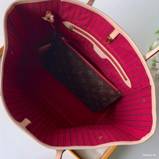 Louis MM Neverfull Vuitton 0718